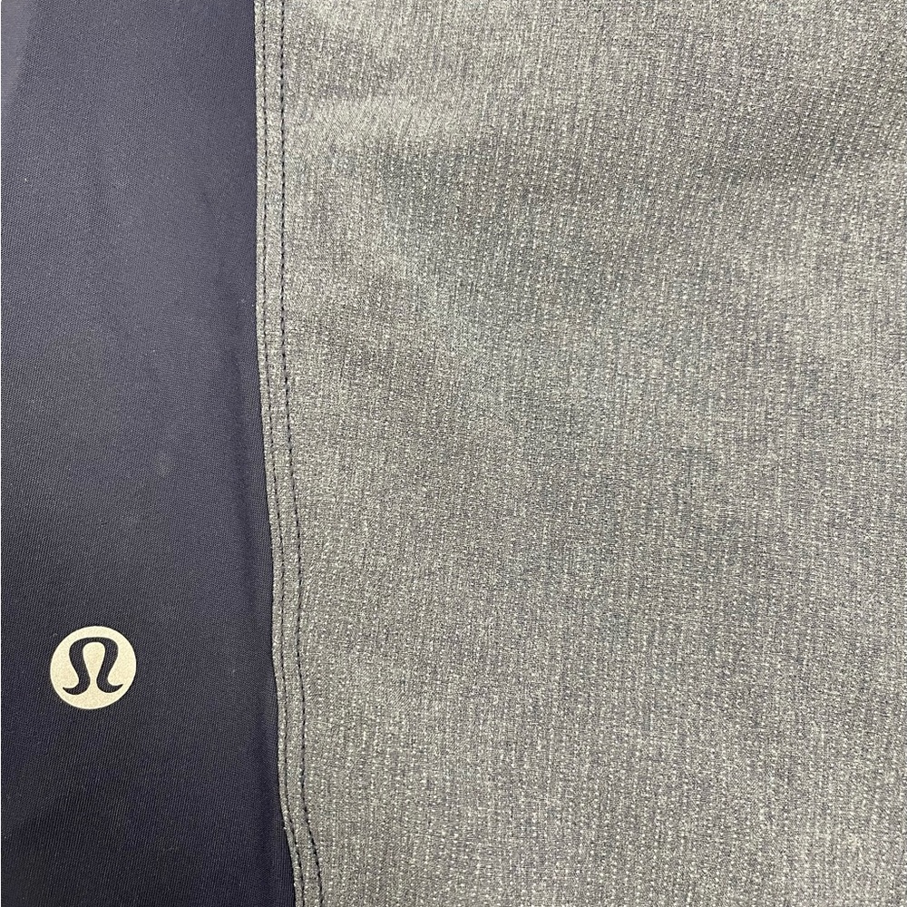 Men’s Lululemon shorts - Picture 2 of 2